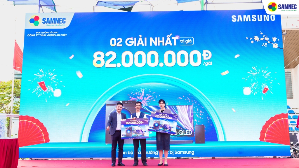 02 Giải Nhất: Trọn bộ giải thưởng Samsung mỗi giải trị giá 82.000.000 VNĐ