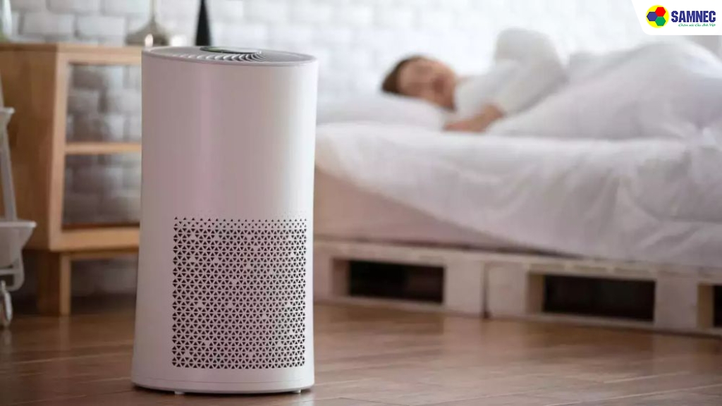 Đặt máy cách xa đầu và không thổi trực tiếp vào mặt