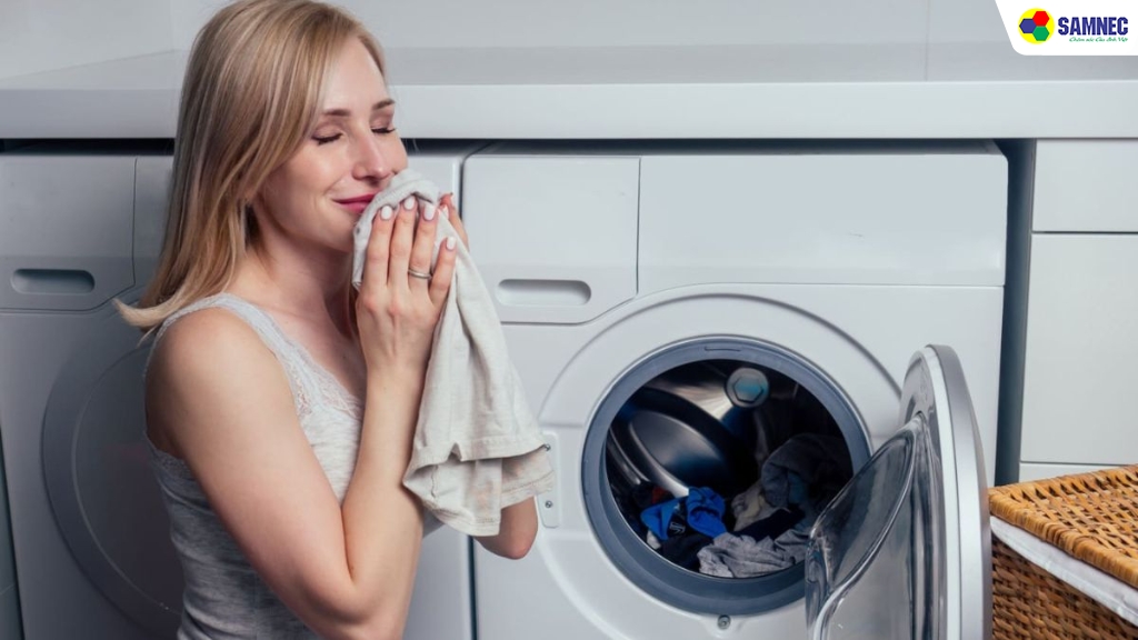  Dùng máy sấy quần áo có cần phơi không?