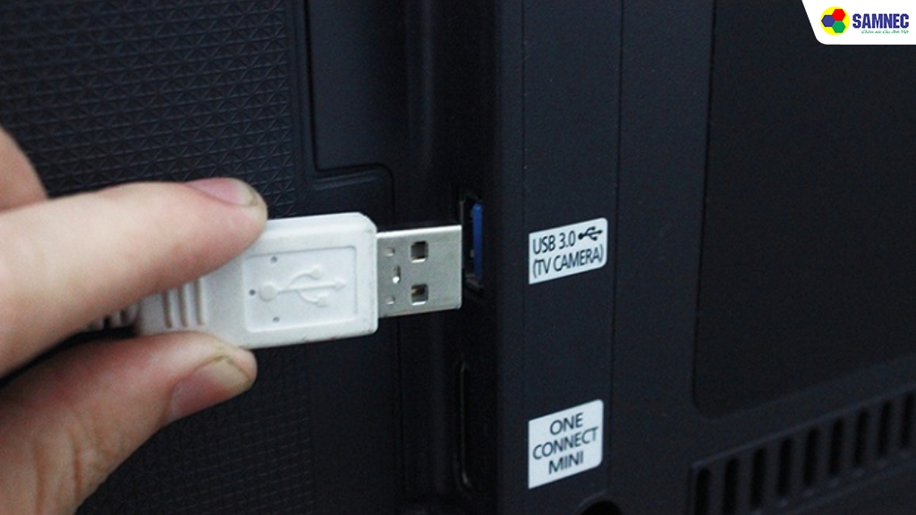 Chuyển các ứng dụng đã tải xuống sang thiết bị lưu trữ USB