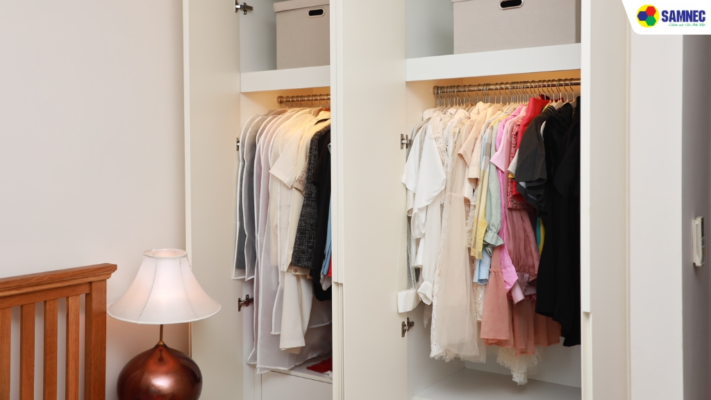 Dọn dẹp và sắp xếp lại tủ quần áo